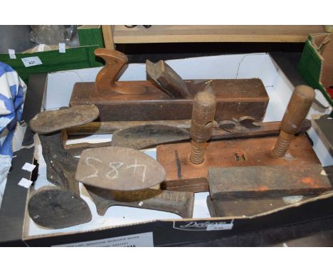 Mixed Lot: Cobblers lasts and woodworking tools