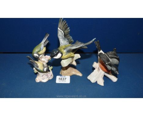 Three Goebel bird figures, great titmouse, great tit and bullfinch