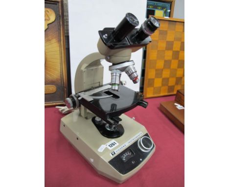 Microscope, Vickers Instruments, Binocular Lenses, B.O.U.S 9 10-40-100 magnification. 