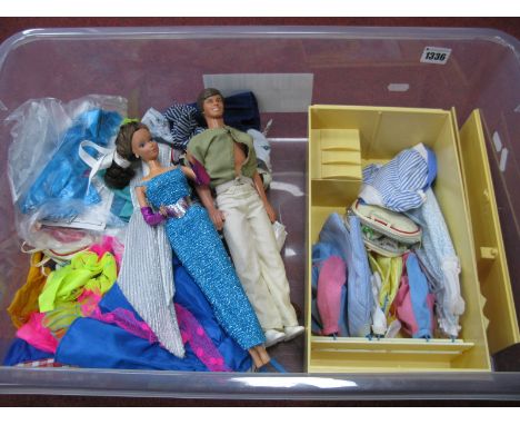 Vintage barbie best sale cases price guide