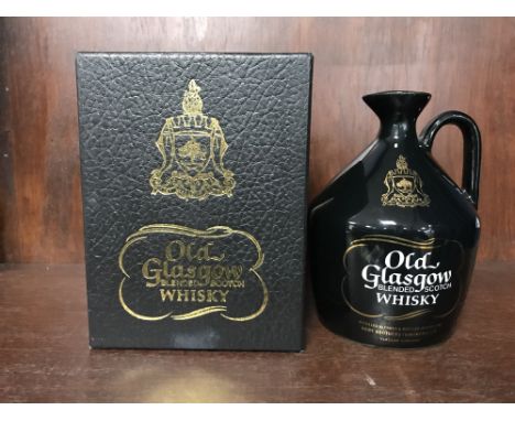 OLD GLASGOW Blended Scotch Whisky 75cl, 40% volume, in ceramic flagon in box