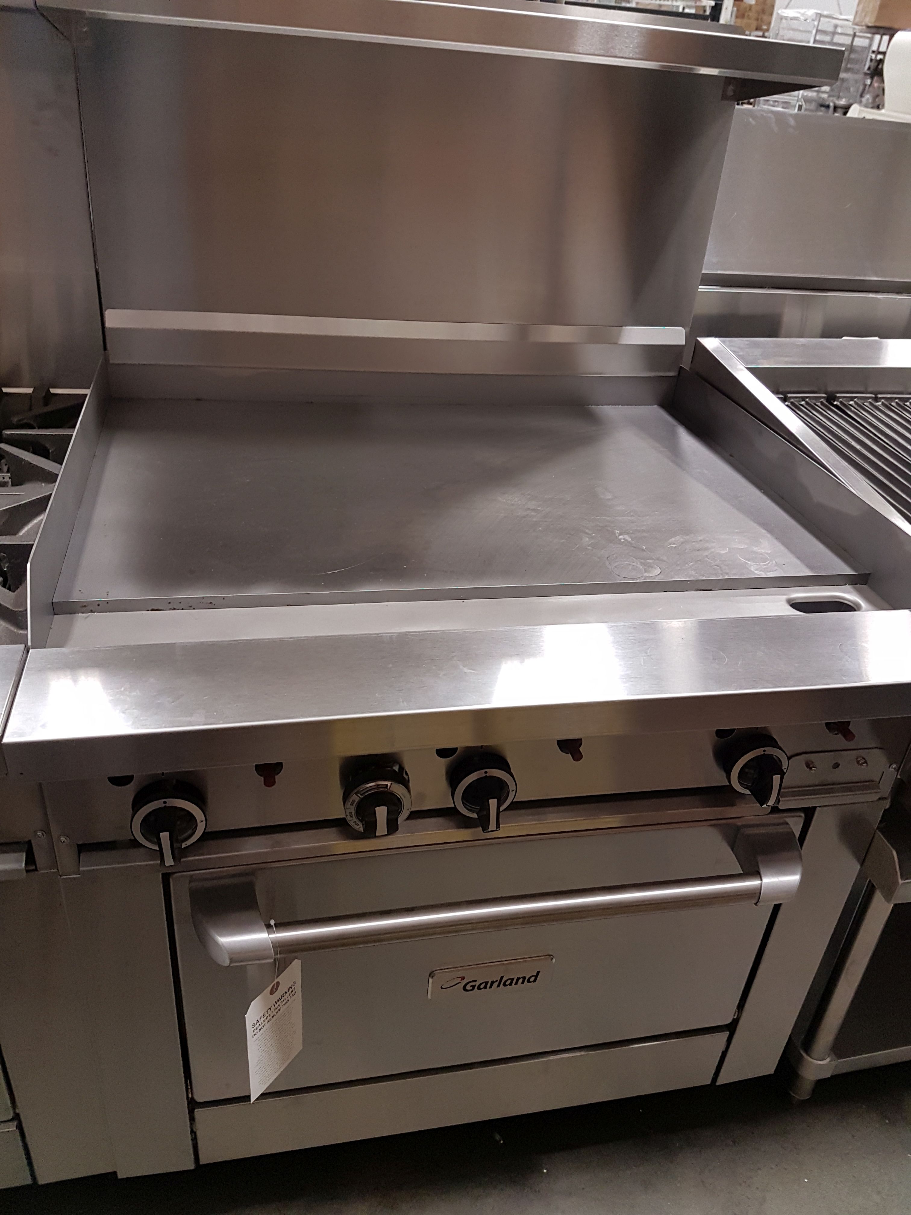 Garland Natural Gas 36" Griddle Range with Griddle and Standard Oven