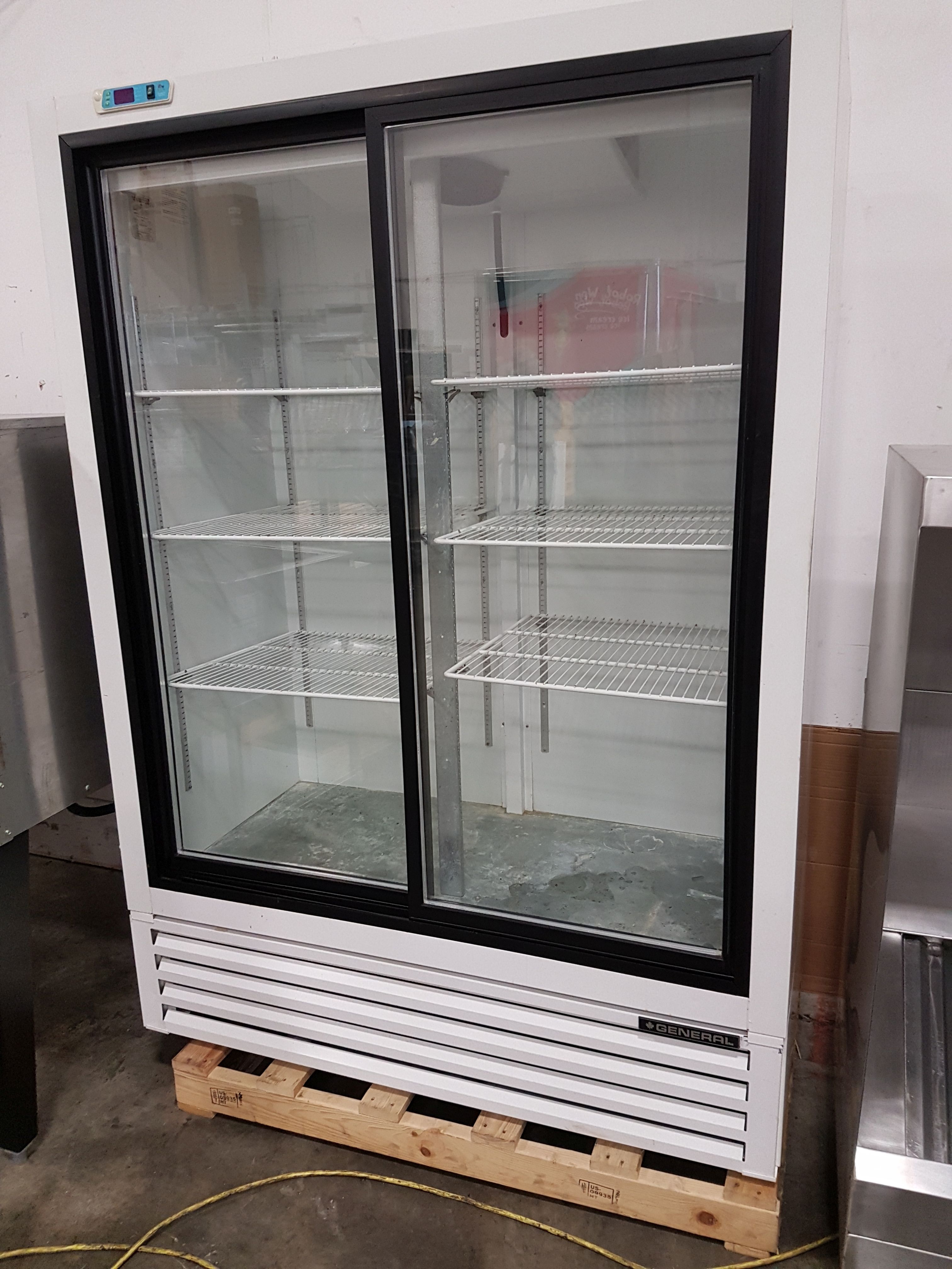 General Slider Cooler Model RSL40GCG Tested Working