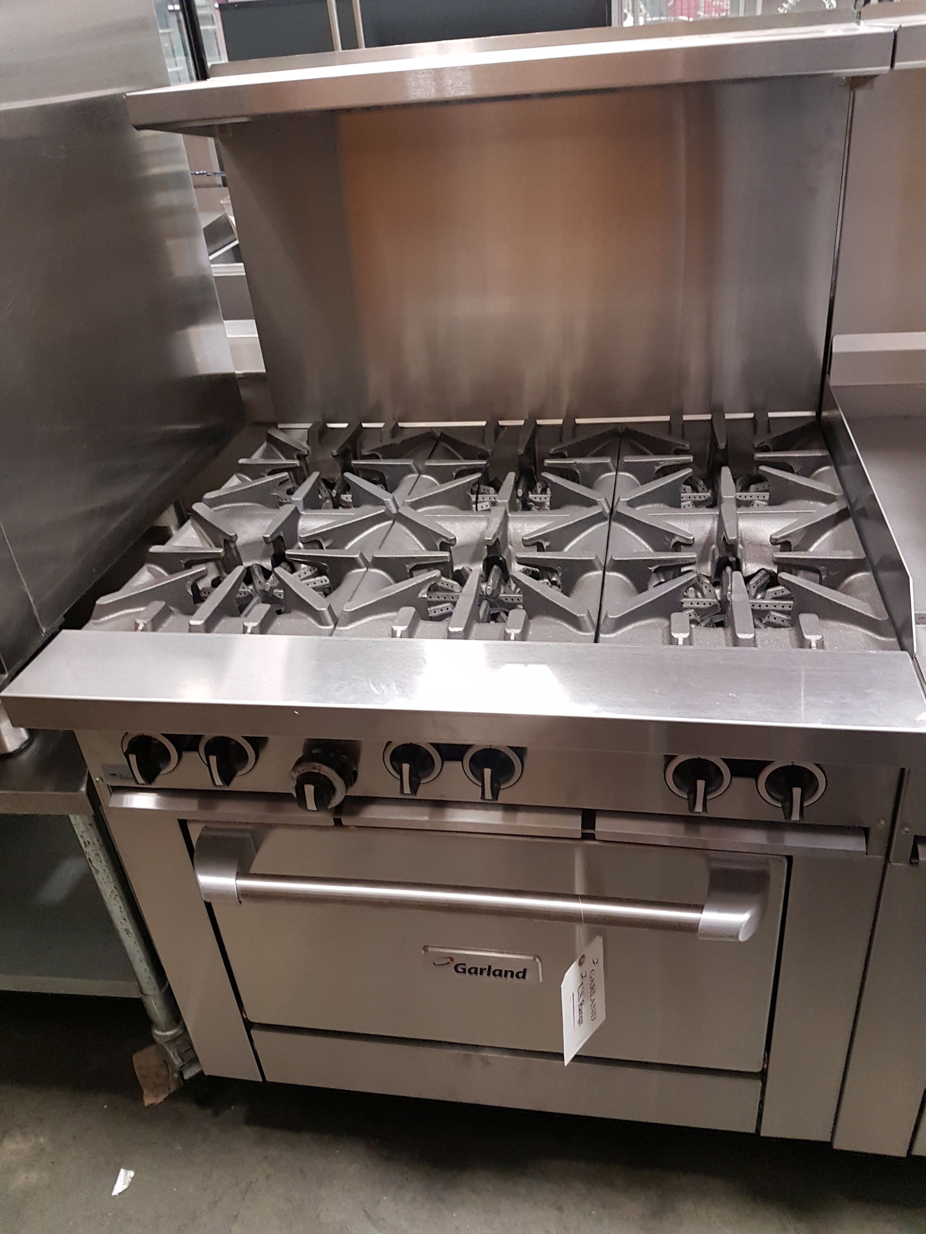 Garland GSeries Natural Gas 6 Burner Gas Range with Oven 236,000 BTU