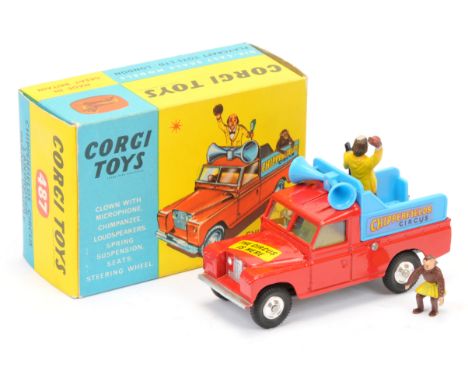 Corgi 487 "Chipperfields Circus" Land Rover Parade Vehicle - red, blue plastics, lemon interior, silver trim, spun hubs, with