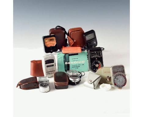 Highlight- Chrome flip-out Sekonic with leather case, manual. Issued: Various Dimensions: 4.25"L X 2.5"D X 1"H Manufacturer: 