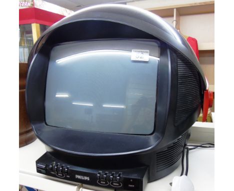 VINTAGE DISCOVERER SPACE HELMET TV W/O