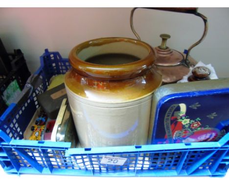 BOX OF MIXED ITEMS INCLUDING USA ARMY TIN