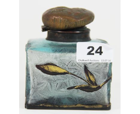 A 19th century French cut and gilt cameo glass inkwell, H. 11cm.