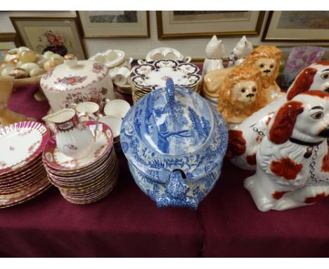 A C19th Spode 'Italian' pattern lidded two handled tureen & soup ladle, 12 Coleport 'Floral' pattern dinner plates, a pair of