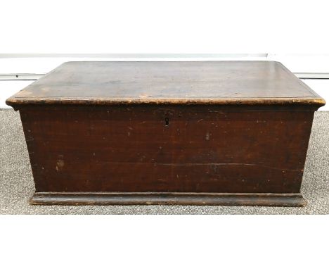 Small Victorian trunk 64cm w x 40cm d x 25.5cm h&nbsp;