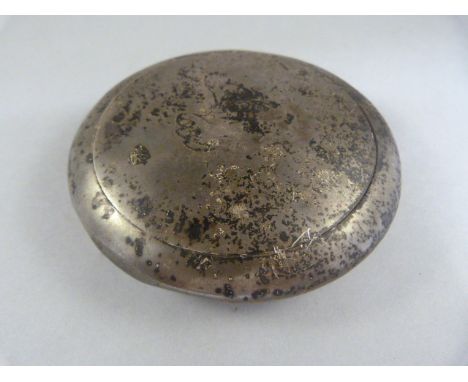 Hallmarked silver Tobacco tin - ovular form with lift lid (lion etching to front)