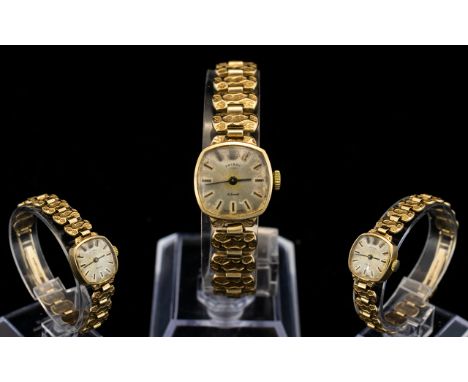 Rotary Mechanical 9ct Gold Bracelet Wrist Watch. 21 Jewel Movement. Superb Bracelet Design. Fully Hallmarked For 9ct Gold. Go