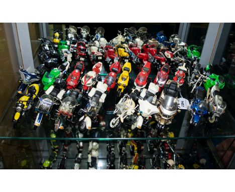 A Large Collection of Vintage Maisto Diecast Metal - 1.12 Scale Model Motorbikes ( 20 ) In Total. Various Models. All In Good