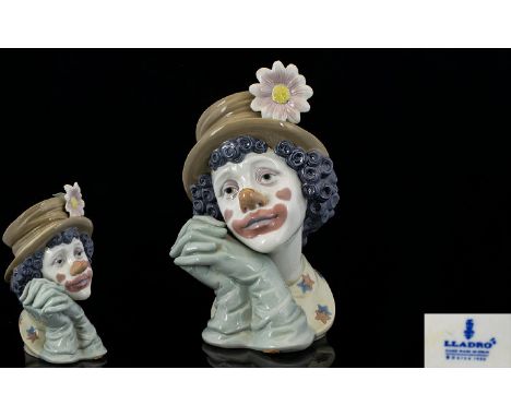 Lladro Superb Quality Porcelain Clown Portrait Bust 'Melancholy Clown' model no 5542, sculpture Jose Puche issued 1989-2000, 