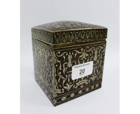 Bidri Ware inlaid caddy box with hinged lid, 12cm high 