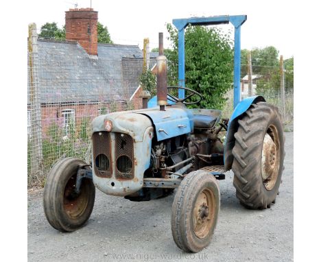 391 CVJ a Fordson Dexta Diesel Tractor first registered on 07/03/1963, manufactured in 1962, chassis/frame number: 731482.  A