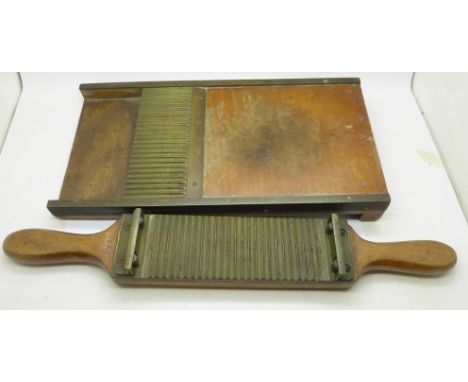 A pill roller 