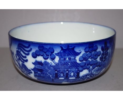 Vintage Doulton Burslem 'Willow' pattern bowl marked to base. Diameter 20cm approx.