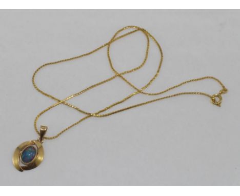 9ct gold & opal pendant weight: approx 1.15 grams, on gold plated chain