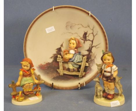 Two Goebel Hummel figurines & a display plate height 10.5cm approx (tallest figurine)