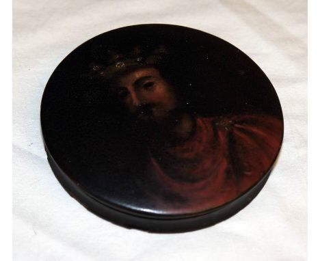 Early 19C papier-mâché snuff box depicting the kings head