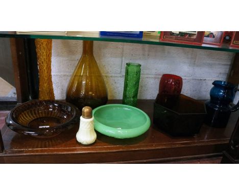 Collection of coloured glass (whole shelf)