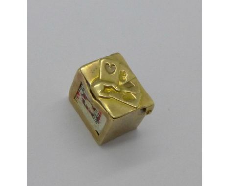 A 9ct gold playing cards charm