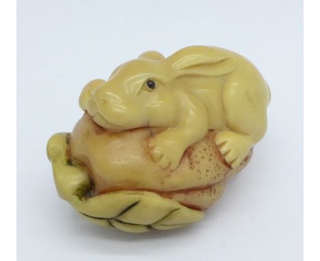 A rabbit netsuke