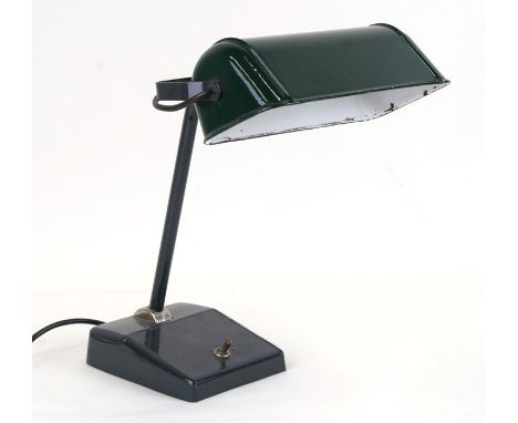 A mid 20th century banker's lamp (PAT tested).