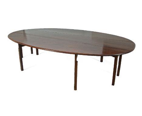 A 19TH CENTURY AND LATER OVAL HUNTING TABLE, with plain moulded double drop leaf top raised on square tapering legs. 298 x 17