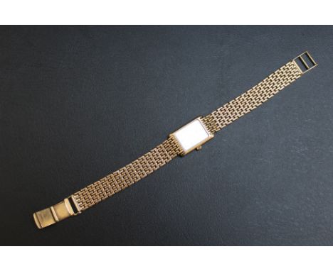 A HALLMARKED 9 CARAT GOLD ROTARY WRIST WATCH, approx weight 19.4g, W 1.5 cm