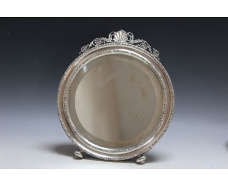 MAPPIN &amp; WEBB - A HALLMARKED SILVER BEVEL EDGED EASEL BACKED MIRROR - BIRMINGHAM 1911, Dia 24 cm Condition Report:right f