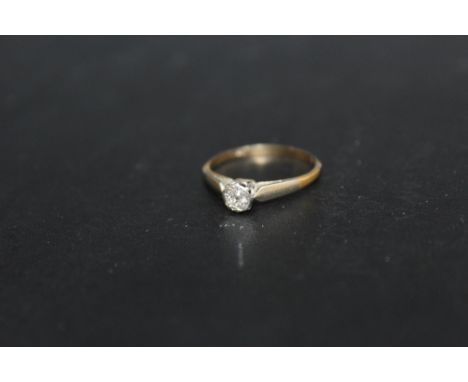 A SMALL 18CT OLD CUT DIAMOND SOLITAIRE ILLUSION SET RING, approx weight 1.3g, ring size K 1/2