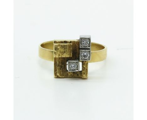 Ring size 19.