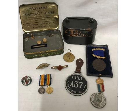 A mixed selection to include WWI medal 4459 GNR, W.Grasby, RA with Hull Education Medal for W Grasby, Hull Coronation Souveni