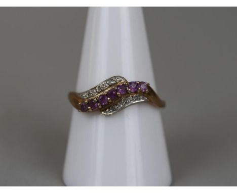 Gold amethyst and diamond set ring - Approx size: R