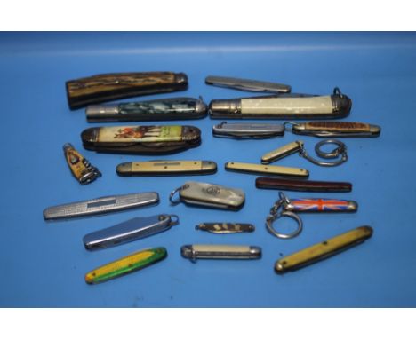A COLLECTION OF VINTAGE POCKET AND PEN KNIVES