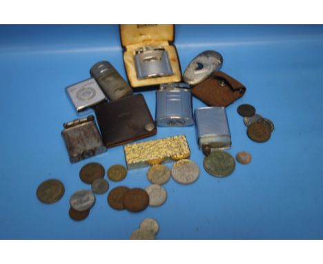 A QUANTITY OF VINTAGE CIGARETTE LIGHTERS TOGETHER WITH A SMALL COLLECTION OF COINS
