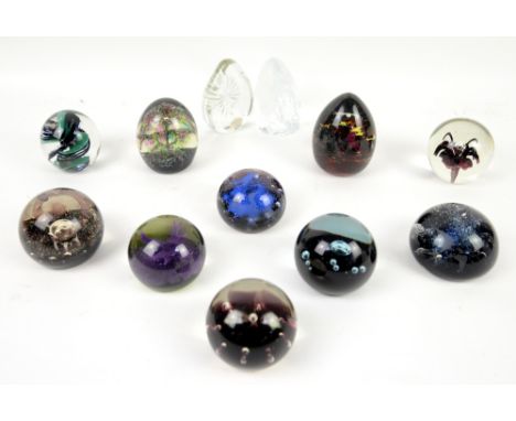 Collection of 12 paper weights to include Caithness Alien 550/2000, Dragonfly 1172/1500, Coral 239/500, Dusk 243/700, two oth