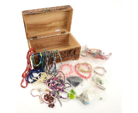 Wooden box containing costume jewellery including jewellery marked '925' for silver, freshwater pearls bracelets, faux pearl 