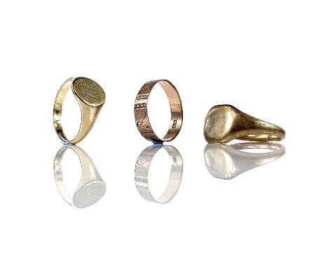 Two 9ct hallmarked gold signet rings, together with a 9ct band ring, weight overall 9.2g.