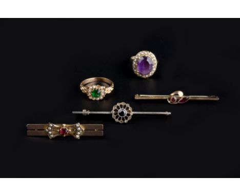 TWO CLUSTER RINGS AND FOUR BROOCHES, comprising an amethyst and half pearl cluster ring, a further cluster ring, with scroll 