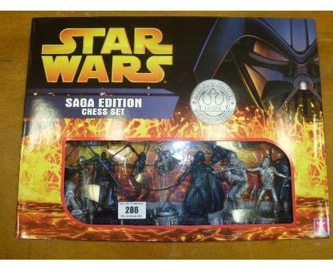 STAR WARS SAGA CHESS SET