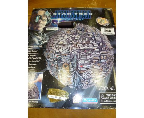 STAR TREK FIRST CONTACT BOXED BORG SHIP