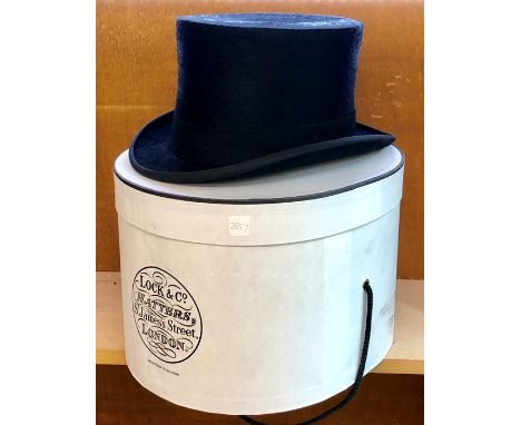 Lock &amp; Co vintage black silk hunting top hat size 71/2 61 Xl in original box, Circumference of top of the hat is approx 2