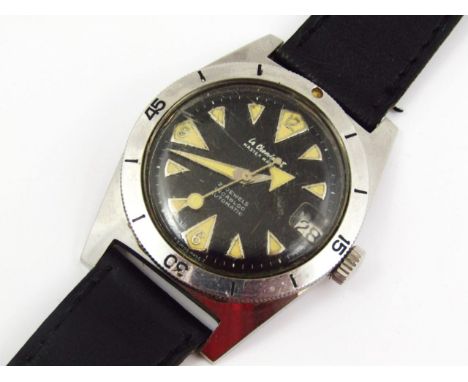 A 1960's L E Cheminant Master Mariner diver's watch, with twenty one jewel movement, arrow hour hand, shaped triangular and p