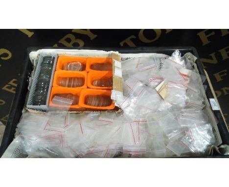MEGA JOB LOT OF WATCH GLASS, OVER 1000 FOR ANTIQUE, VINTAGE & MODERN WATCHES - GLASS , CRYSTAL & PLASTIC
