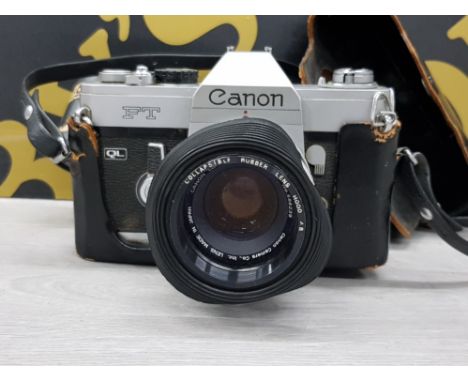 VINTAGE CANON FT CAMERA WITH ORIGINAL CARRY CASE