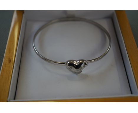 Silver Heart Bangle Set with Small Diamond 